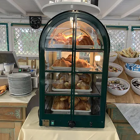 Hotel Fiore Di Maggio