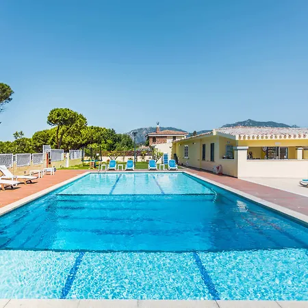 Fiore Di Maggio Hotel