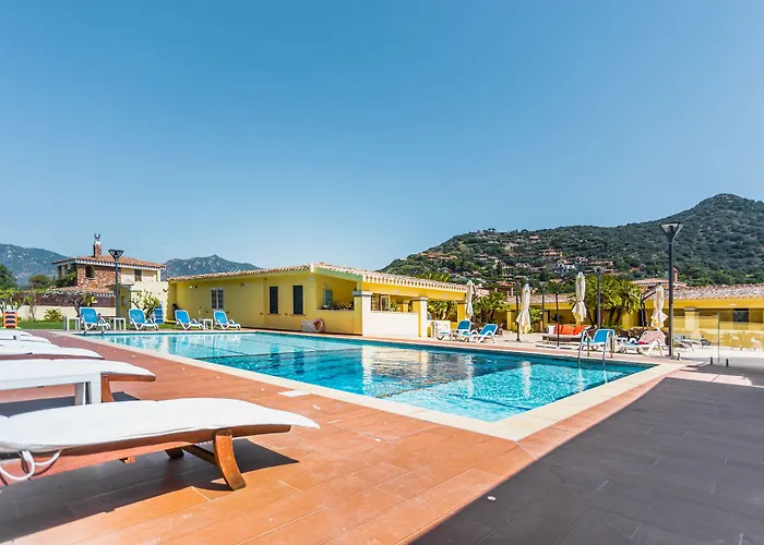 Hotel Fiore Di Maggio 3*